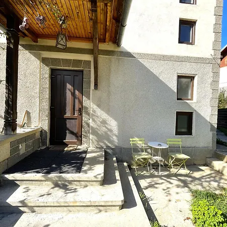Casa De Vis In Zona Peles * Sinaia
