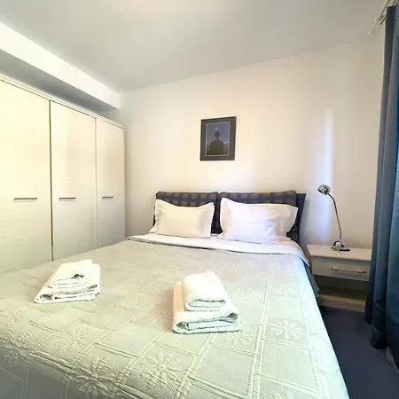 Villa Casa De Vis In Zona Peles *