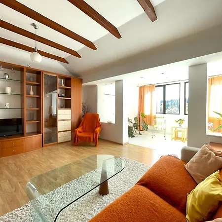 Casa De Vis In Zona Peles Villa *